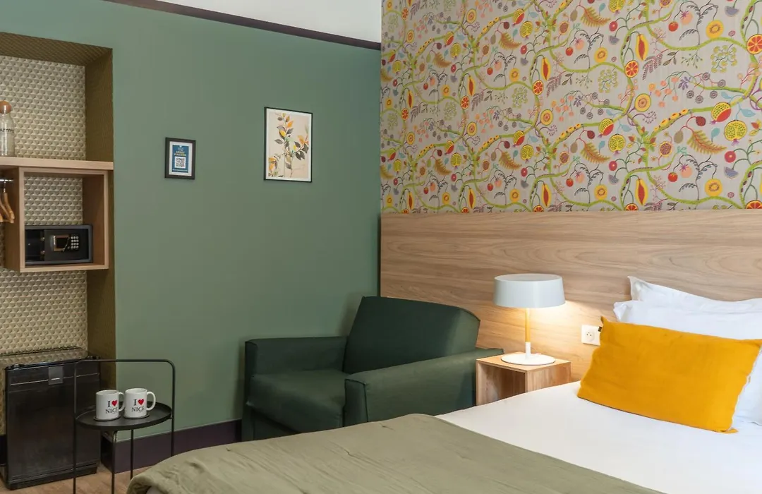 Hotel De France, Un Hotel Ammi-1